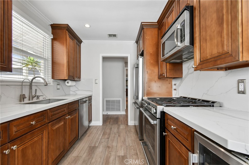 6440 Hanna Avenue Property Photo 10