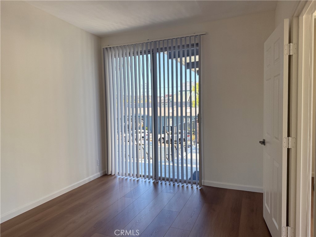 13223 Moorpark Street 3 Property Photo 5