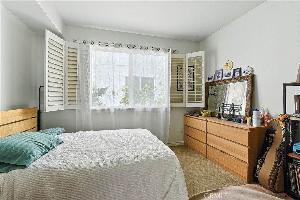 1241 S Westgate Avenue 202 Property Photo 14