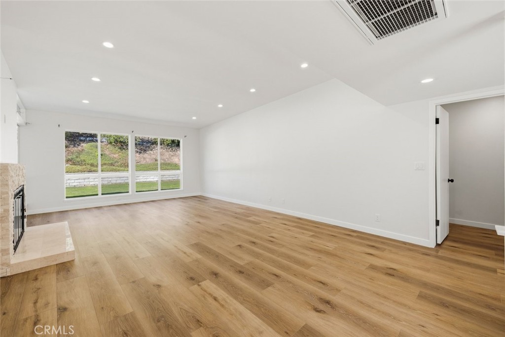 4139 Magna Carta Property Photo 7
