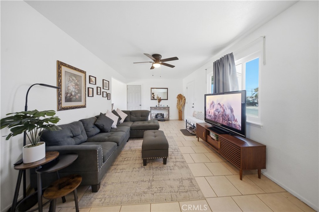 27048 Cote Property Photo 3