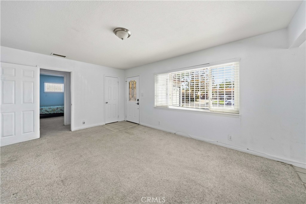 44745 6th E Property Photo 5