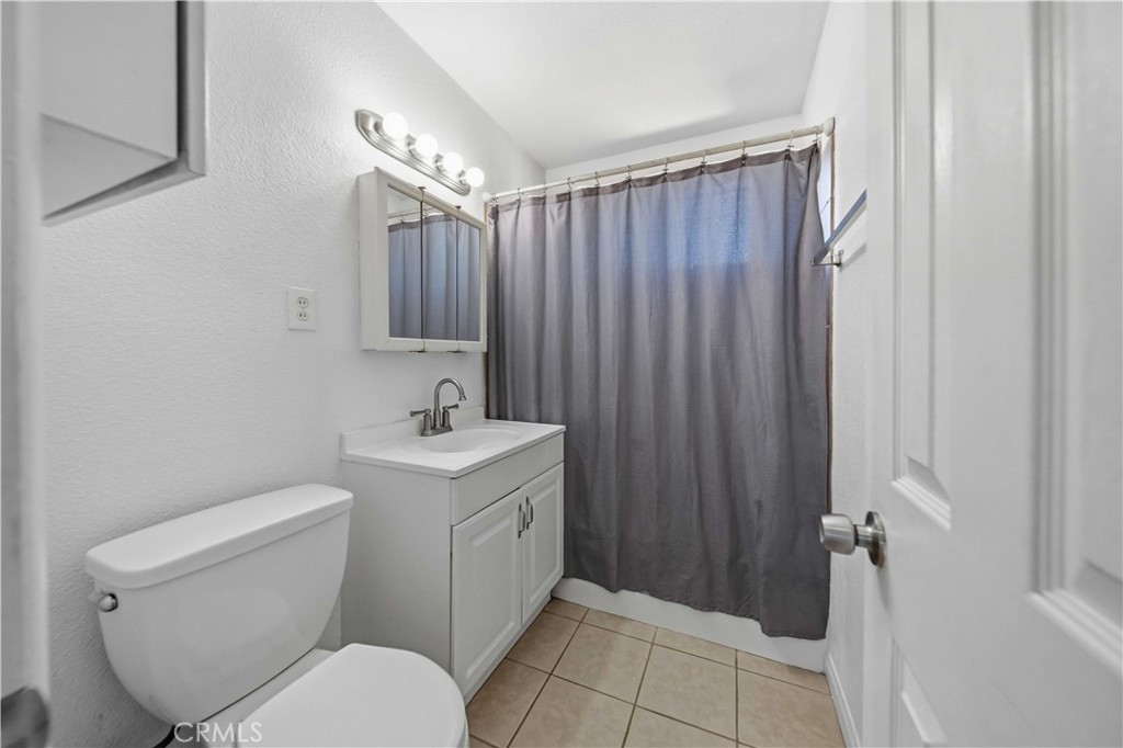 44745 6th E Property Photo 17