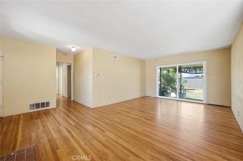7321 Leescott Avenue Property Photo 8