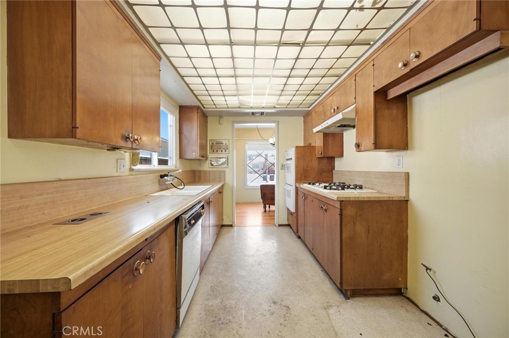 7321 Leescott Avenue Property Photo 12