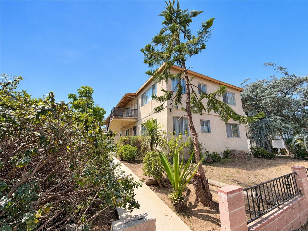 1808 10th Street E Property Photo 17