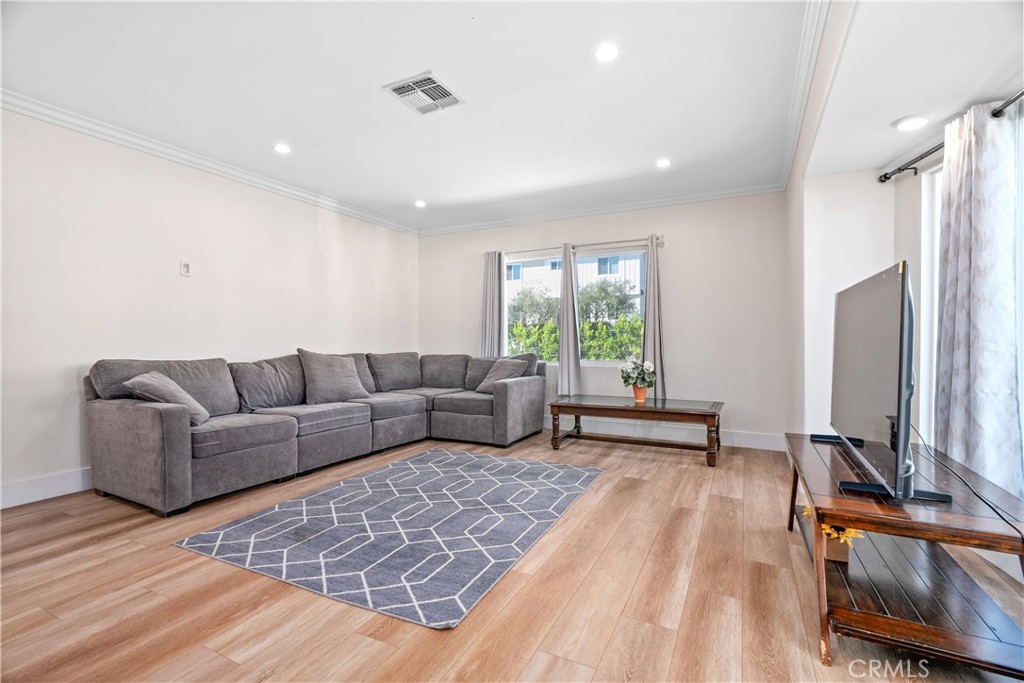 2701 Arlington Avenue Property Photo 4
