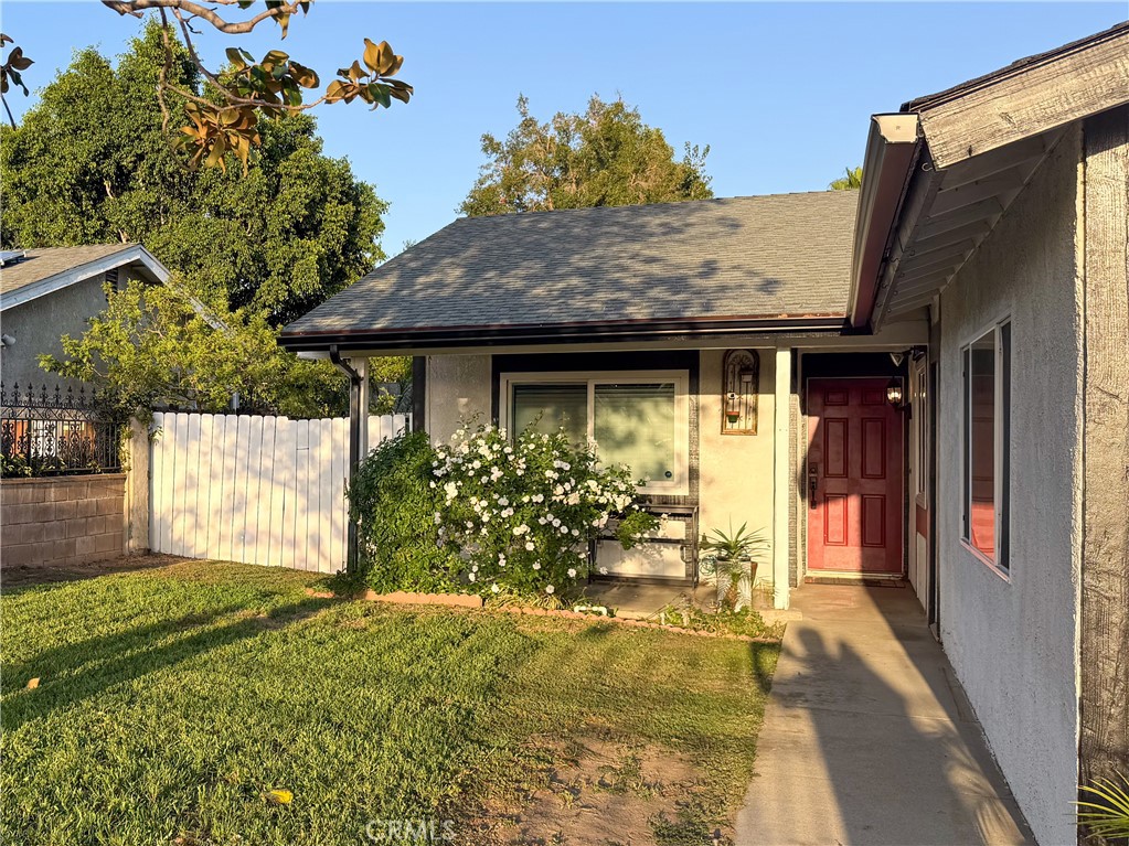 9952 Independence Avenue Property Photo 2