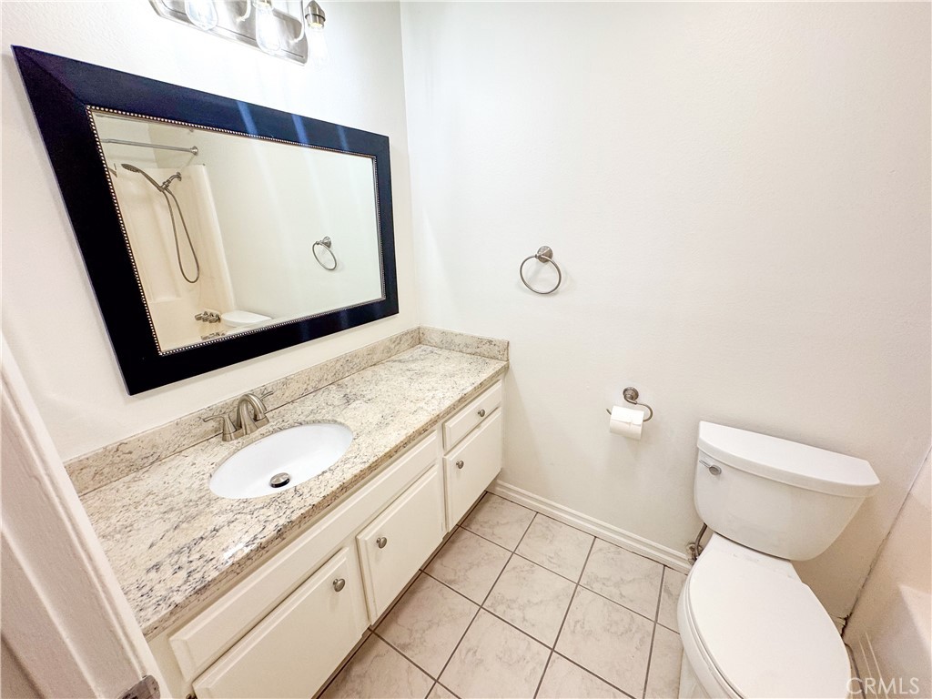 9952 Independence Avenue Property Photo 18