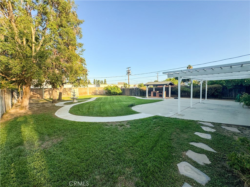 9952 Independence Avenue Property Photo 30