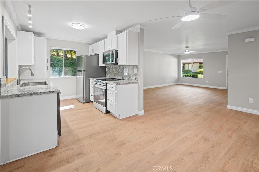 26331 Oakspur Drive C Property Photo 10