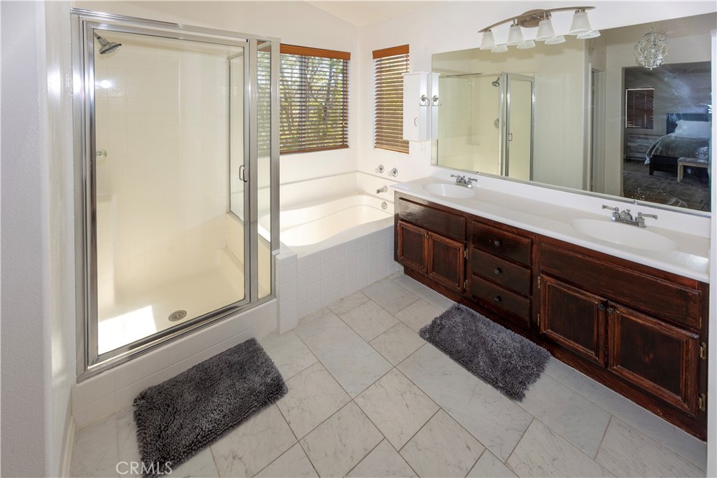 27604 Redwood Way Property Photo 28