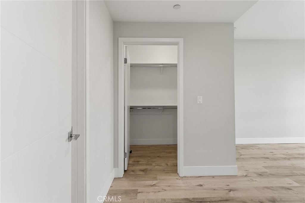 5820 La Mirada Avenue 401 Property Photo 20