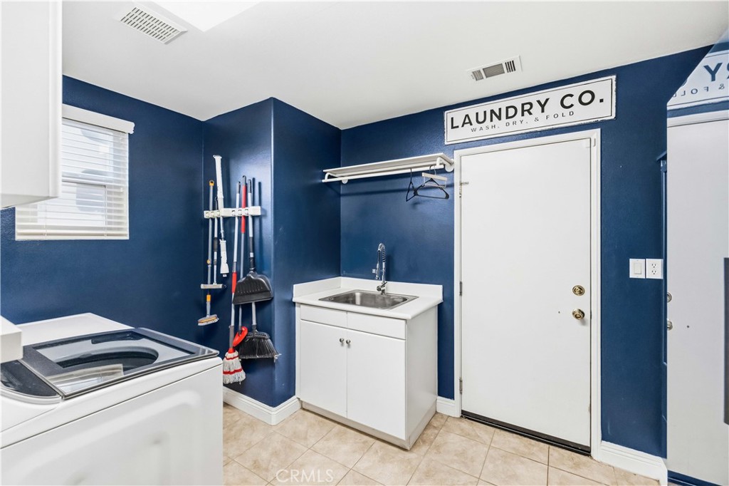 43337 62nd Street W Property Photo 22