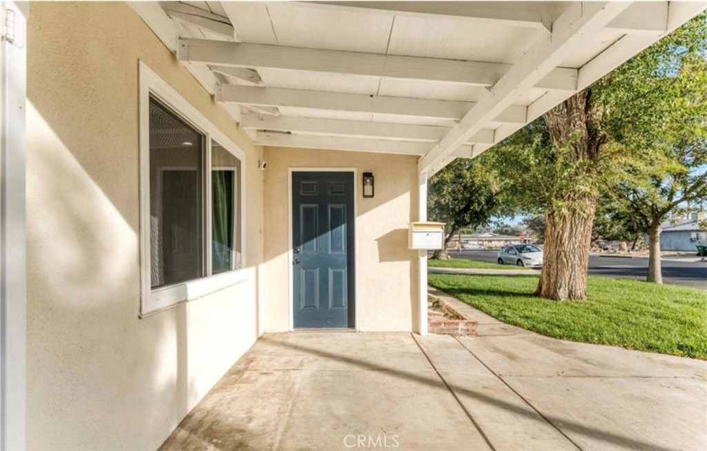 44335 Glenraven Road Property Photo 3