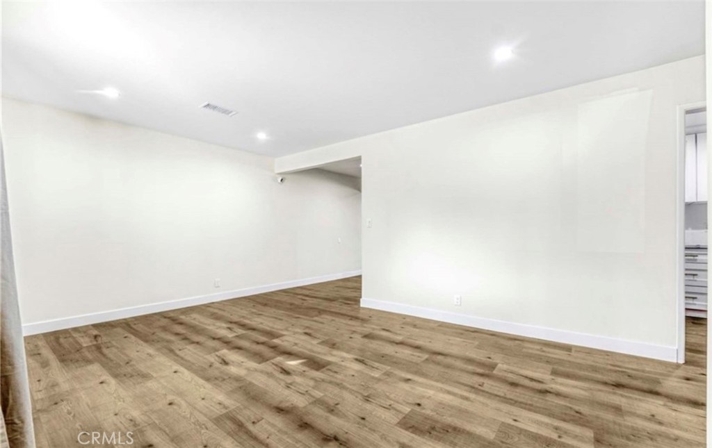 44335 Glenraven Road Property Photo 5