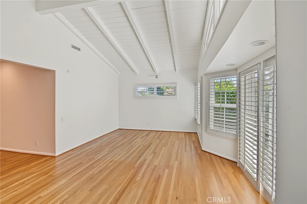 18220 Clark Street Property Photo 4