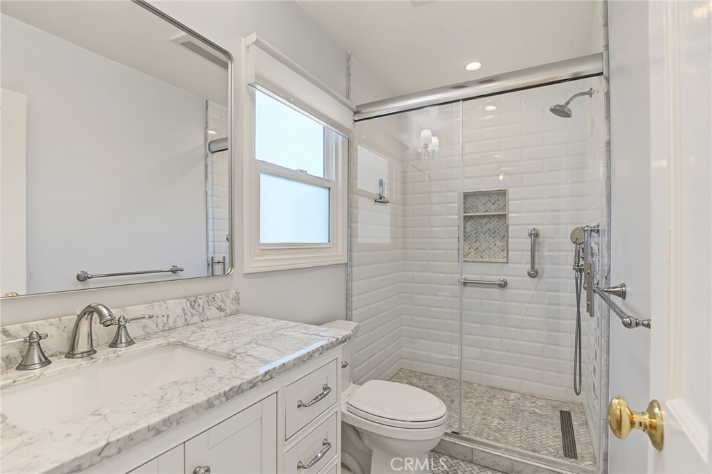 18220 Clark Street Property Photo 15