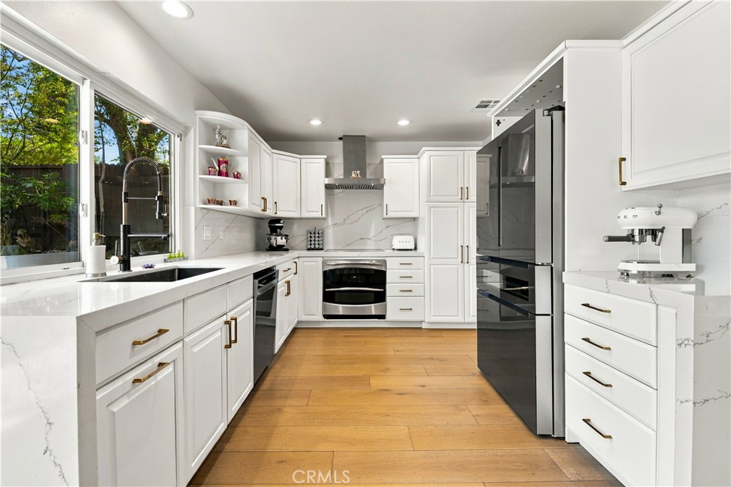 1690 Stoddard Avenue Property Photo 14