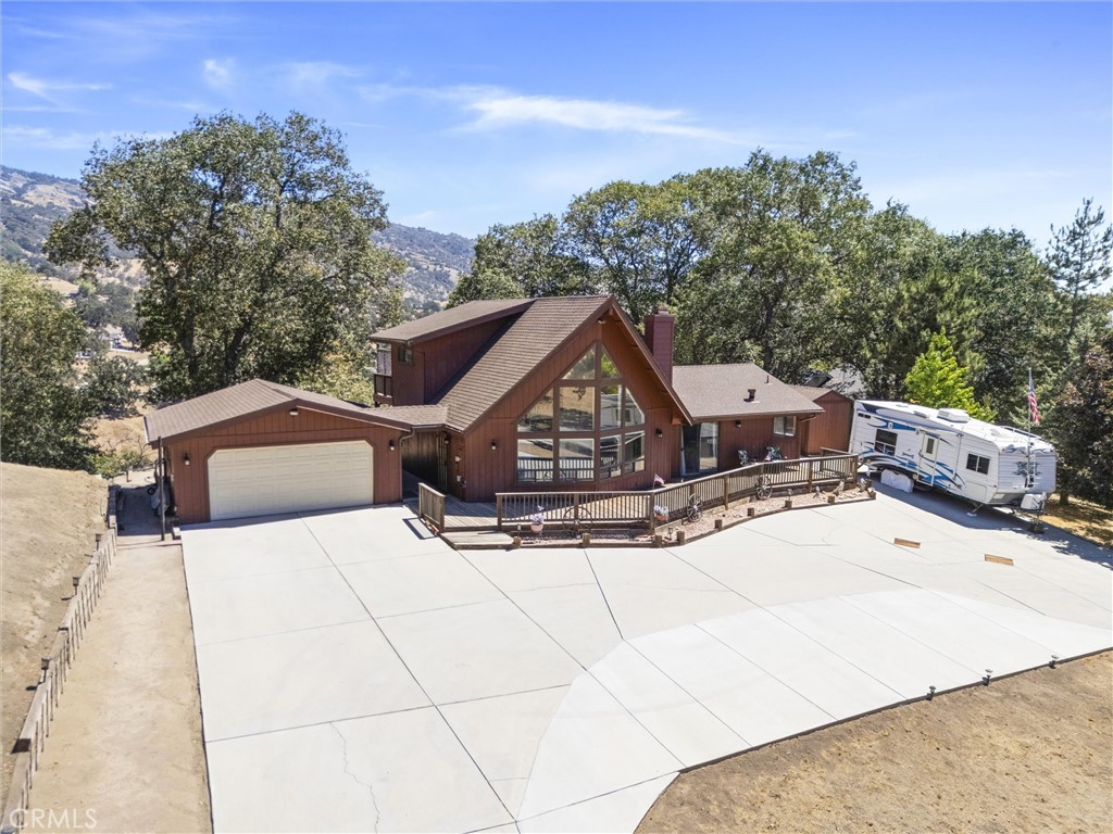 30341 Pinedale Property Photo 1