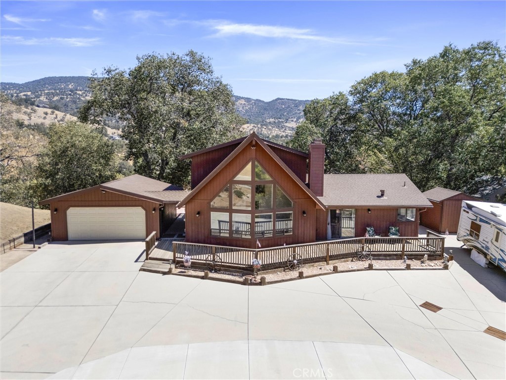30341 Pinedale Property Photo 2