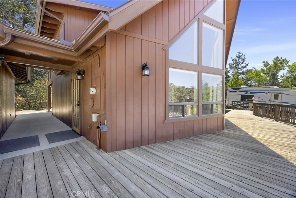 30341 Pinedale Property Photo 6