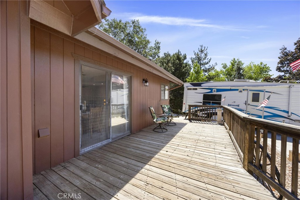 30341 Pinedale Property Photo 7
