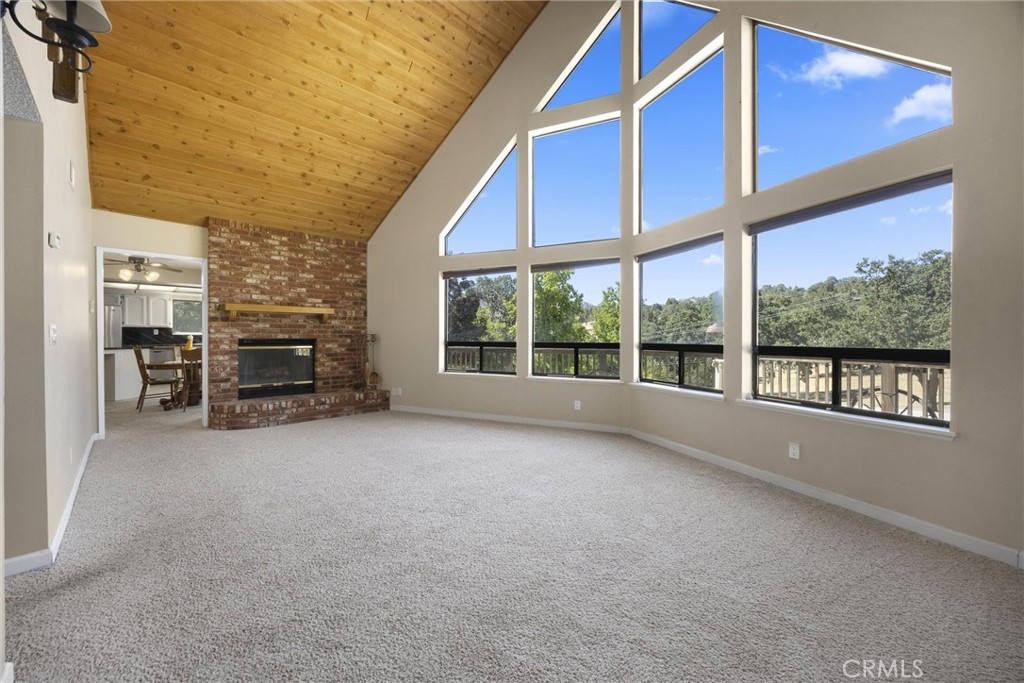 30341 Pinedale Property Photo 10