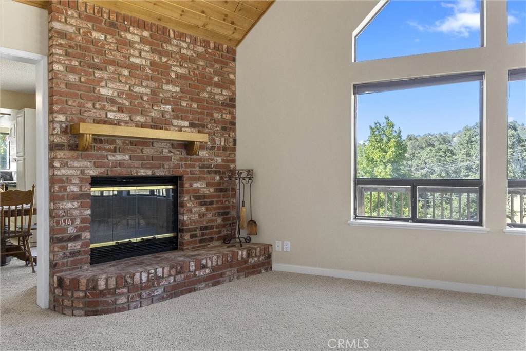 30341 Pinedale Property Photo 13