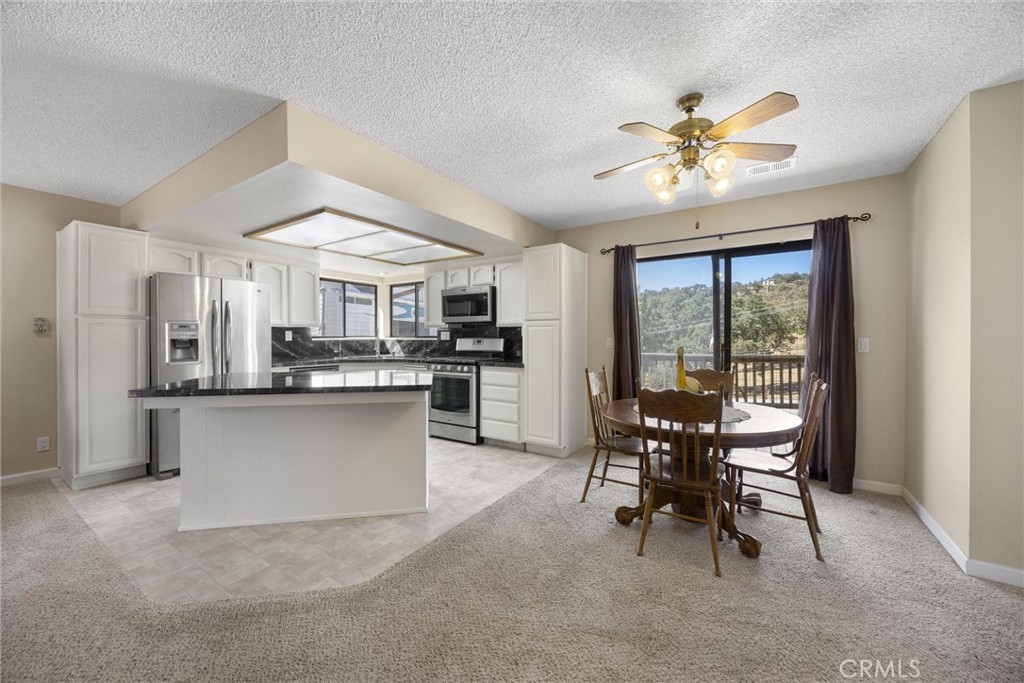 30341 Pinedale Property Photo 16