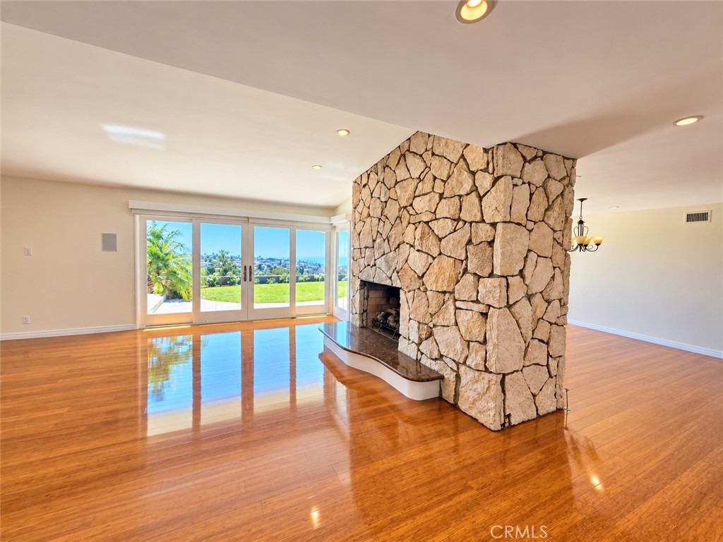 1156 Las Pulgas Property Photo 6