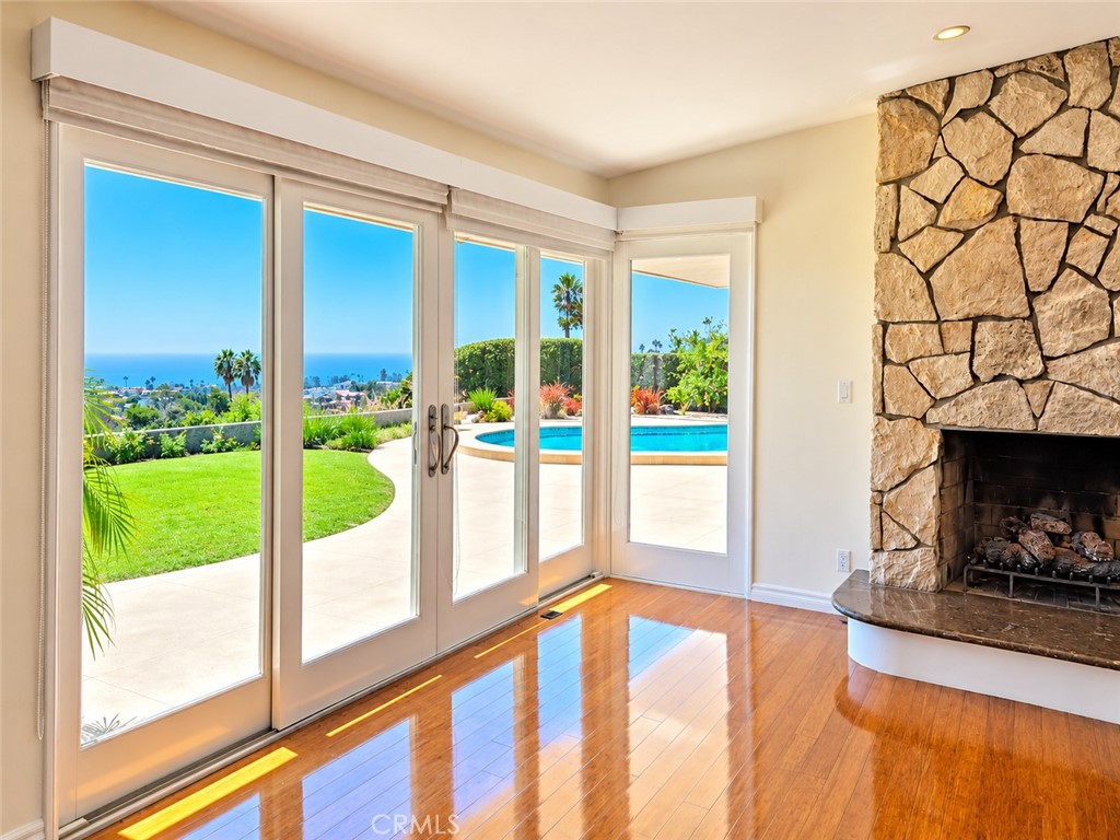 1156 Las Pulgas Property Photo 7