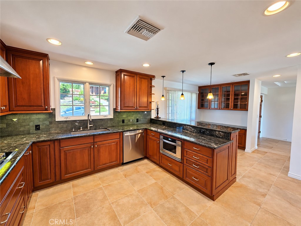 1156 Las Pulgas Property Photo 11