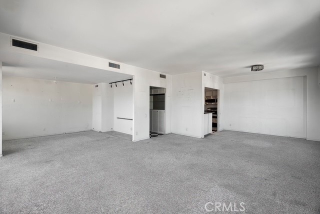 7135 Hollywood 1010 Property Photo 7