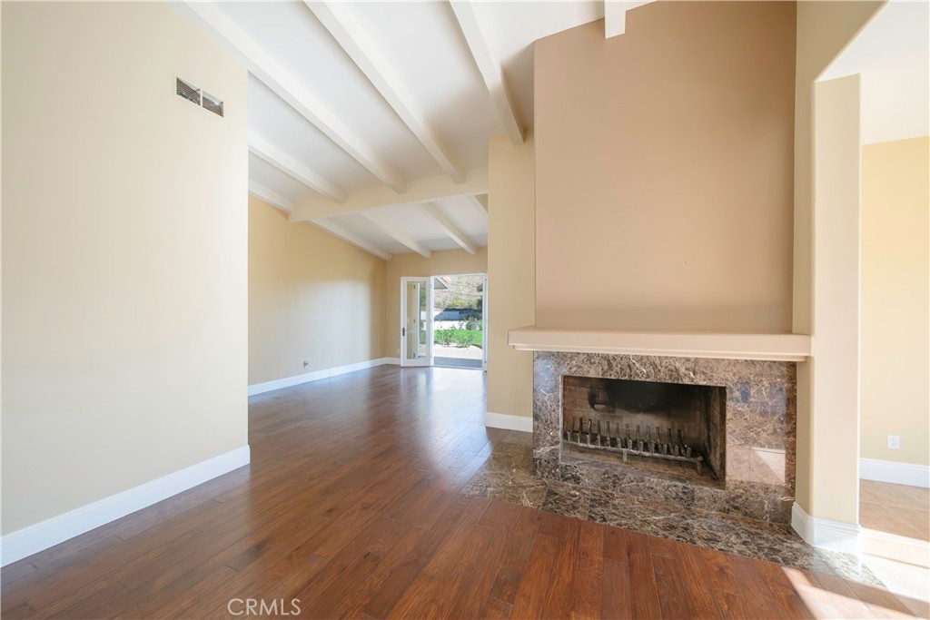 4159 Churchill Property Photo 4