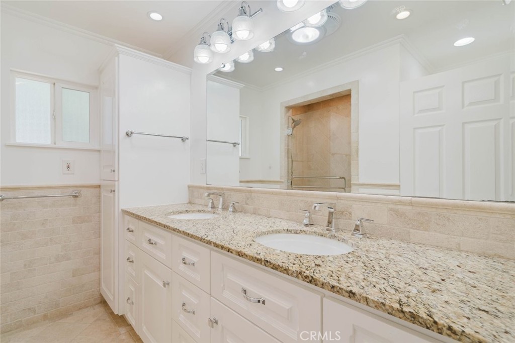 3747 El Lado Drive Property Photo 28