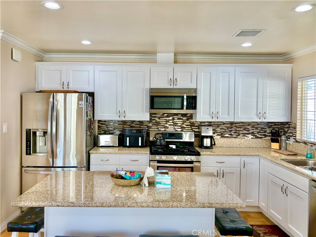 8101 Jellico Avenue Property Photo 10