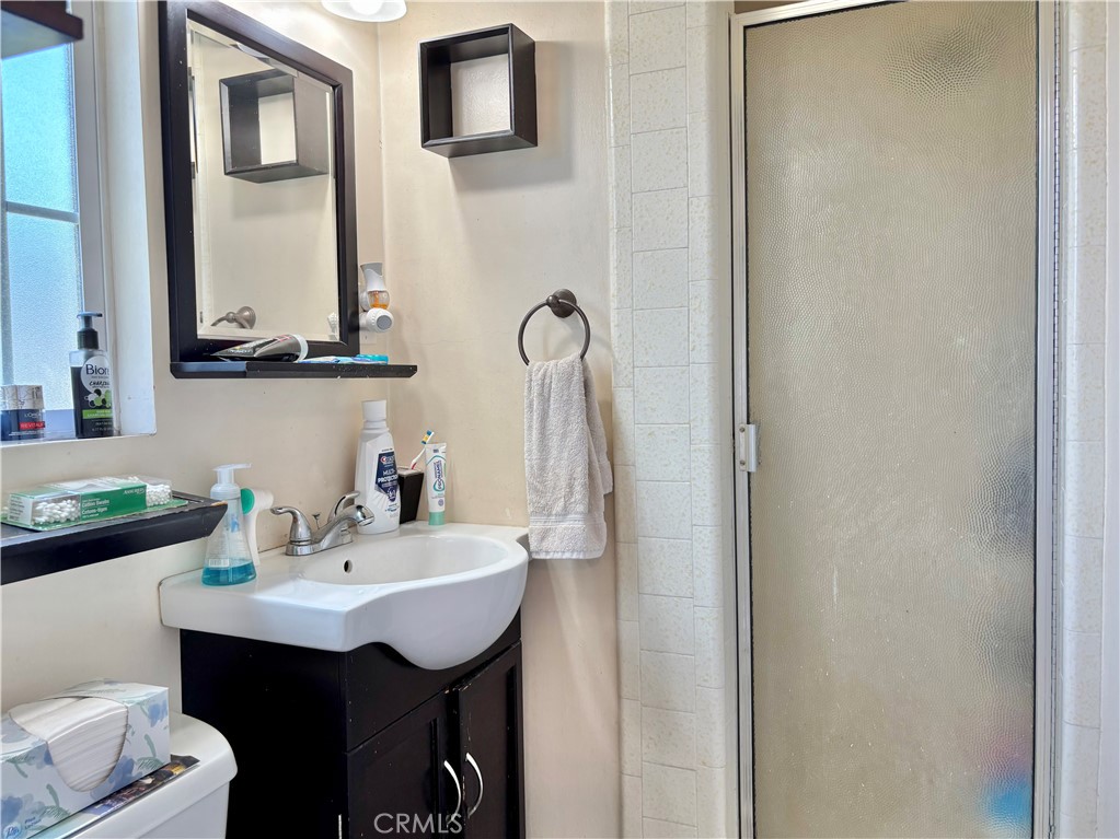 8101 Jellico Avenue Property Photo 25