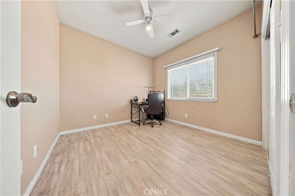 49945 80th W Property Photo 11