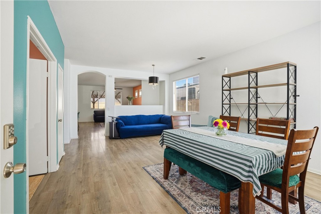 1325 W Avenue H6 Property Photo 2