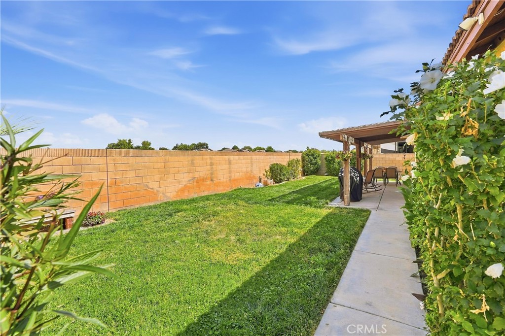1325 W Avenue H6 Property Photo 28