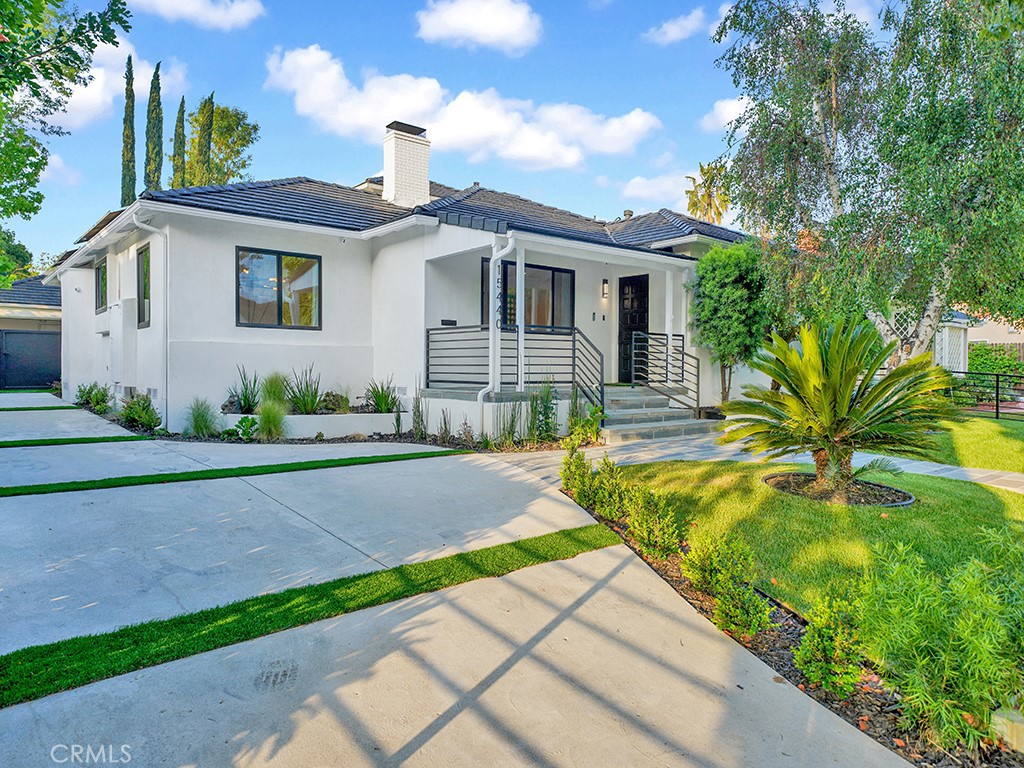 15440 Varden Street Property Photo 1