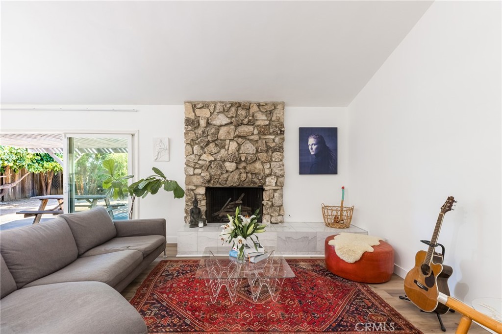 22429 Bessemer Street Property Photo 4