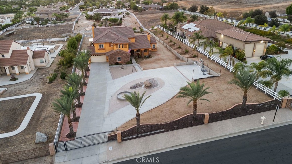17531 Fairbreeze Court Property Photo 11