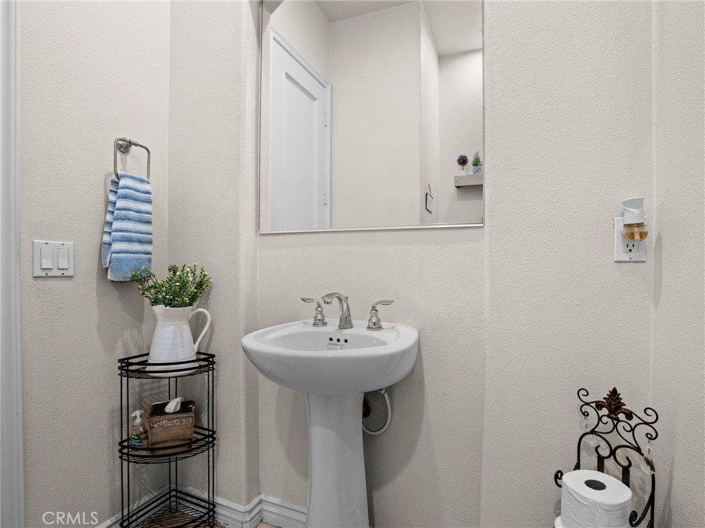 17531 Fairbreeze Court Property Photo 32