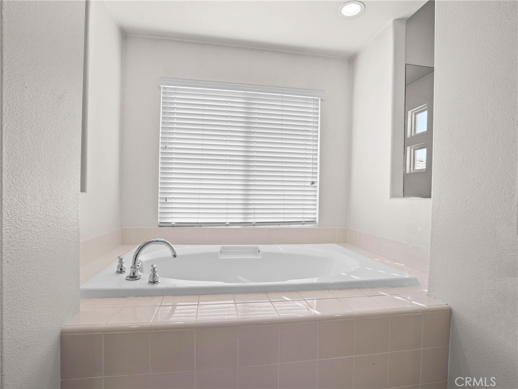 17531 Fairbreeze Court Property Photo 49