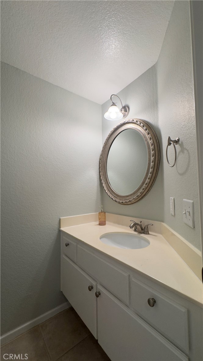 513 Water Oak Lane F Property Photo 7