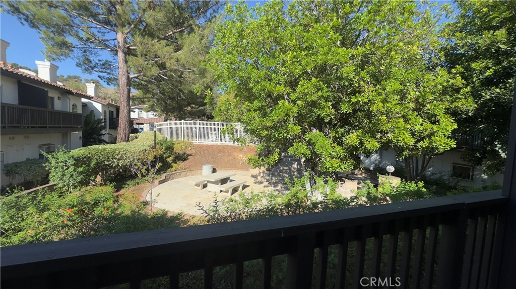 513 Water Oak Lane F Property Photo 9