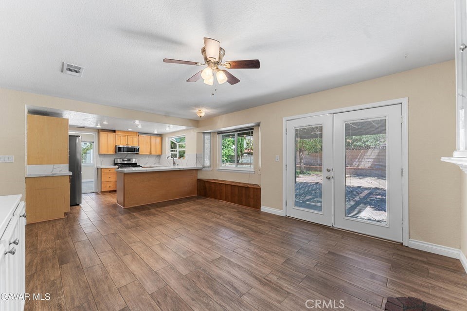 42910 Burlwood Property Photo 11