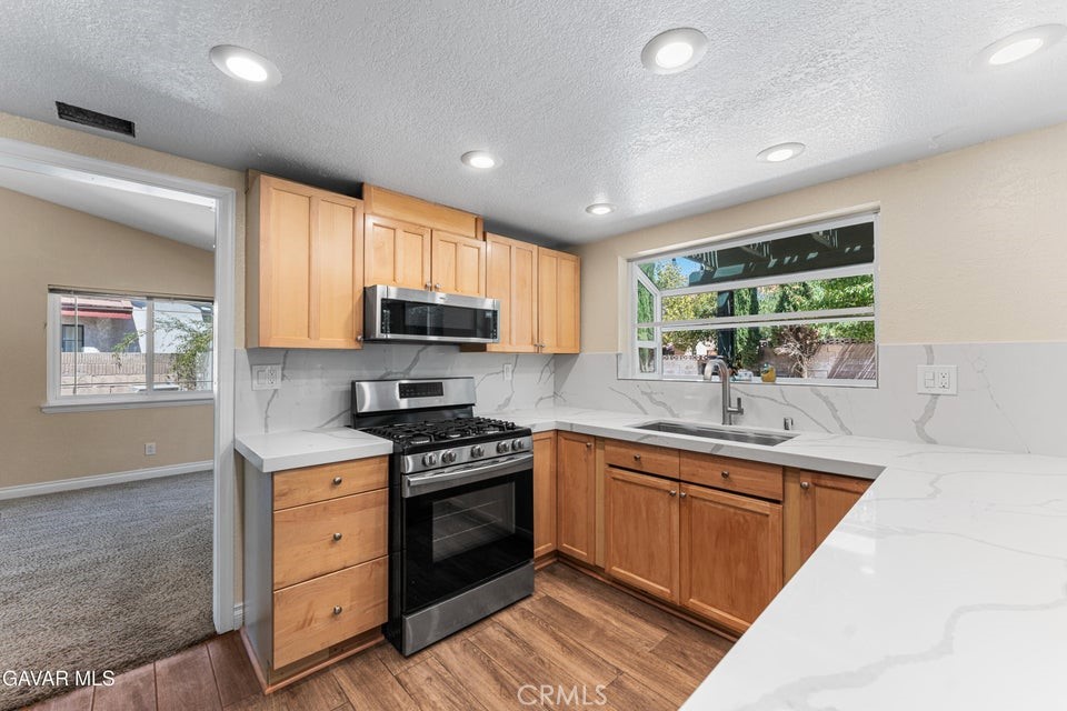 42910 Burlwood Property Photo 13